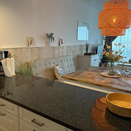 Stuuv 8 - In - Ostseeblick & Strandlage - 50 M * Шарбойц